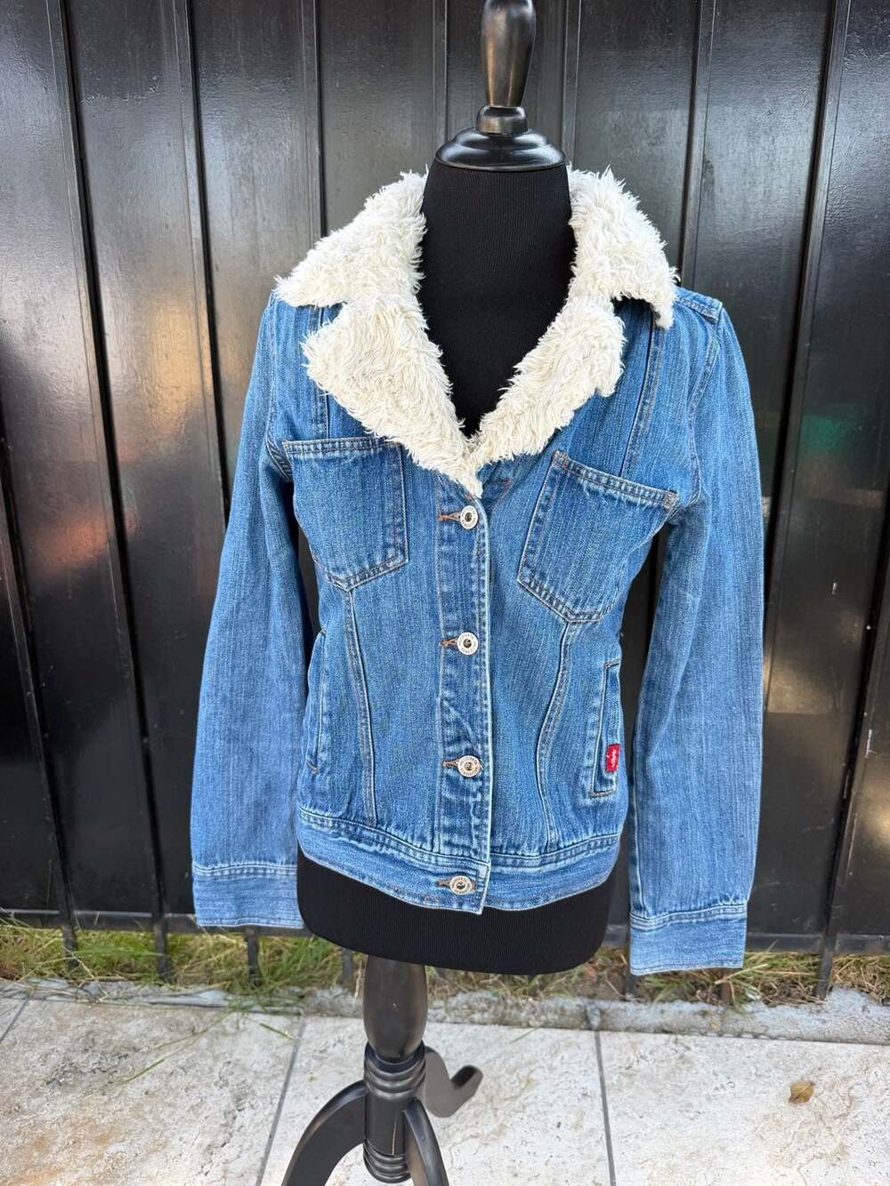 Vtg Hollister Co. Women's Denim Jacket with Faux Fur Collar